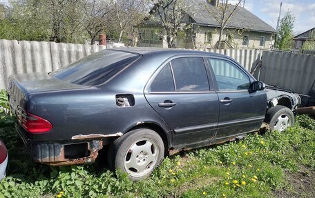 Mercedes-Benz E-Класс, 1998 год, 160 000 рублей, 1 фотография