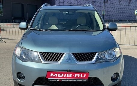 Mitsubishi Outlander III рестайлинг 3, 2008 год, 1 297 000 рублей, 5 фотография