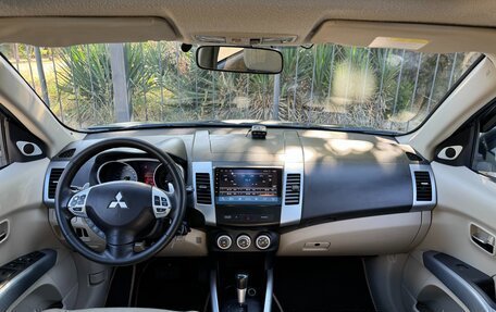 Mitsubishi Outlander III рестайлинг 3, 2008 год, 1 297 000 рублей, 36 фотография