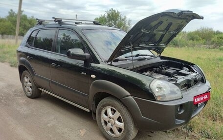 Hyundai Tucson III, 2005 год, 830 000 рублей, 3 фотография