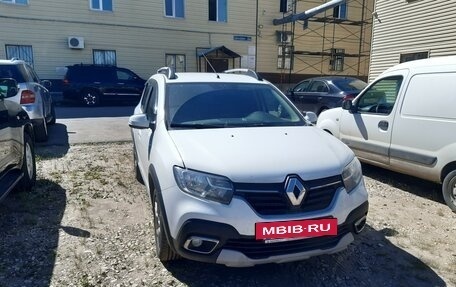 Renault Sandero II рестайлинг, 2020 год, 1 550 000 рублей, 2 фотография