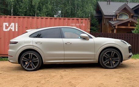 Porsche Cayenne III, 2022 год, 13 990 000 рублей, 3 фотография