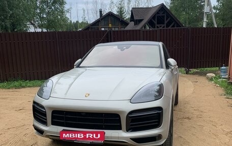 Porsche Cayenne III, 2022 год, 13 990 000 рублей, 2 фотография