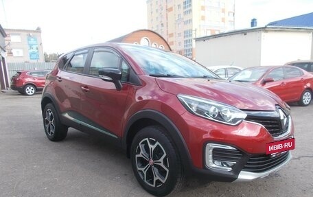 Renault Kaptur I рестайлинг, 2019 год, 1 750 000 рублей, 2 фотография