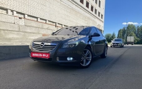 Opel Insignia II рестайлинг, 2010 год, 880 000 рублей, 2 фотография