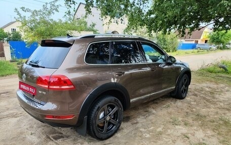 Volkswagen Touareg III, 2011 год, 2 490 000 рублей, 8 фотография