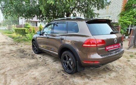 Volkswagen Touareg III, 2011 год, 2 490 000 рублей, 12 фотография