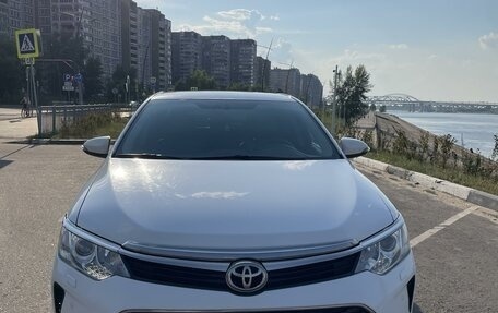 Toyota Camry, 2016 год, 2 380 000 рублей, 2 фотография