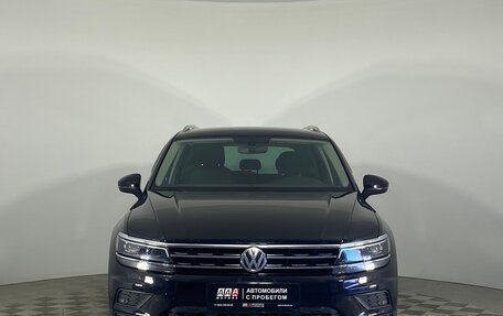 Volkswagen Tiguan II, 2018 год, 2 749 000 рублей, 2 фотография