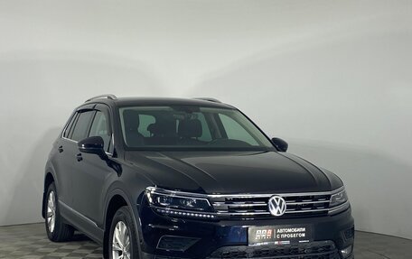 Volkswagen Tiguan II, 2018 год, 2 749 000 рублей, 3 фотография