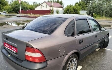 Opel Vectra B рестайлинг, 1997 год, 290 000 рублей, 3 фотография