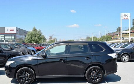 Mitsubishi Outlander III рестайлинг 3, 2014 год, 1 697 000 рублей, 6 фотография