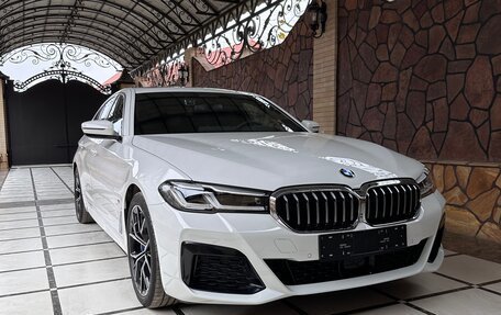 BMW 5 серия, 2020 год, 6 450 000 рублей, 2 фотография