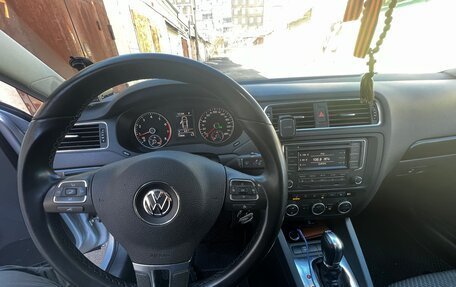 Volkswagen Jetta VI, 2013 год, 1 449 000 рублей, 4 фотография