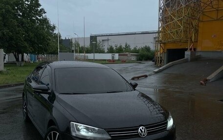 Volkswagen Jetta VI, 2013 год, 870 000 рублей, 4 фотография