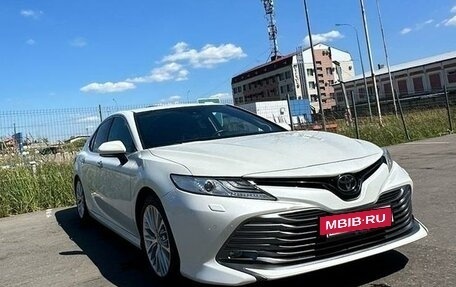 Toyota Camry, 2020 год, 3 600 000 рублей, 5 фотография