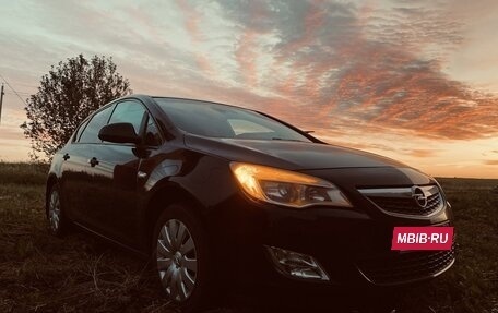 Opel Astra J, 2011 год, 820 000 рублей, 5 фотография