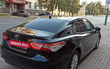 Toyota Camry, 2019 год, 3 200 000 рублей, 4 фотография