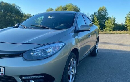 Renault Fluence I, 2014 год, 695 000 рублей, 2 фотография