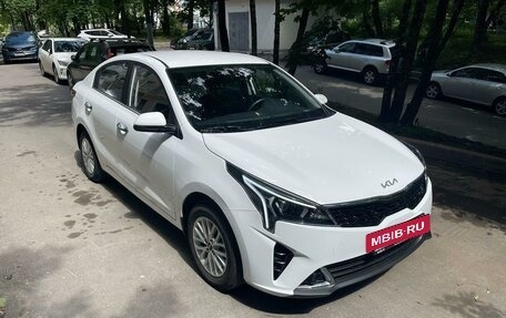 KIA Rio IV, 2021 год, 2 350 000 рублей, 2 фотография