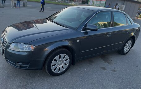 Audi A4, 2004 год, 850 000 рублей, 1 фотография