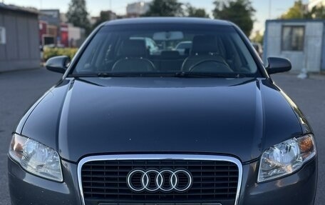 Audi A4, 2004 год, 850 000 рублей, 2 фотография