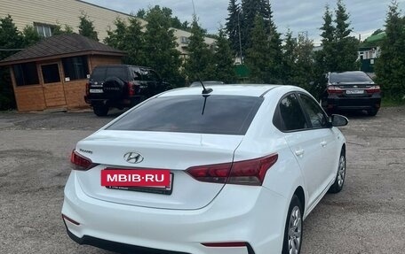 Hyundai Solaris II рестайлинг, 2019 год, 1 000 000 рублей, 13 фотография