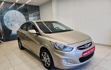 Hyundai Solaris II рестайлинг, 2012 год, 807 000 рублей, 3 фотография