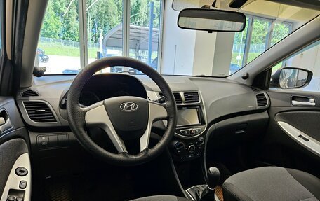 Hyundai Solaris II рестайлинг, 2012 год, 807 000 рублей, 12 фотография