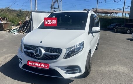 Mercedes-Benz V-Класс, 2019 год, 7 100 000 рублей, 2 фотография