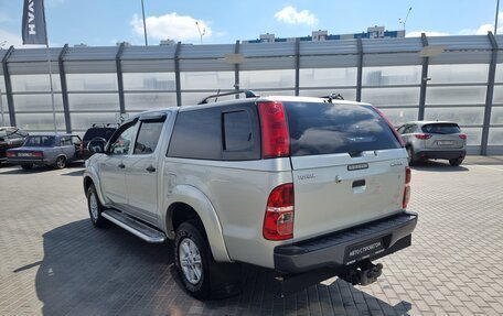 Toyota Hilux VII, 2014 год, 2 550 000 рублей, 7 фотография