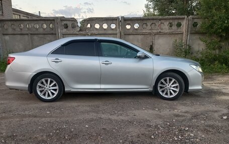 Toyota Camry, 2013 год, 2 300 000 рублей, 6 фотография