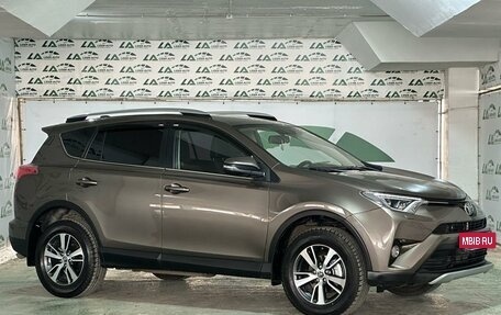 Toyota RAV4, 2017 год, 2 798 000 рублей, 15 фотография