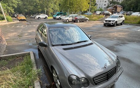 Mercedes-Benz C-Класс, 2004 год, 920 000 рублей, 5 фотография