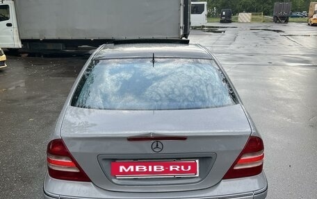 Mercedes-Benz C-Класс, 2004 год, 920 000 рублей, 6 фотография