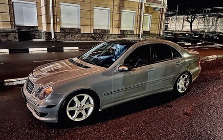 Mercedes-Benz C-Класс, 2004 год, 920 000 рублей, 23 фотография