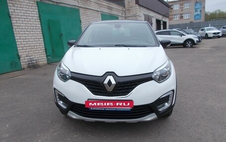 Renault Kaptur I рестайлинг, 2016 год, 1 450 000 рублей, 2 фотография