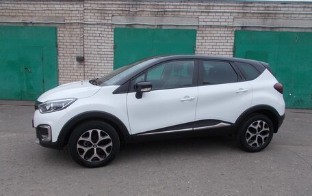 Renault Kaptur I рестайлинг, 2016 год, 1 450 000 рублей, 3 фотография