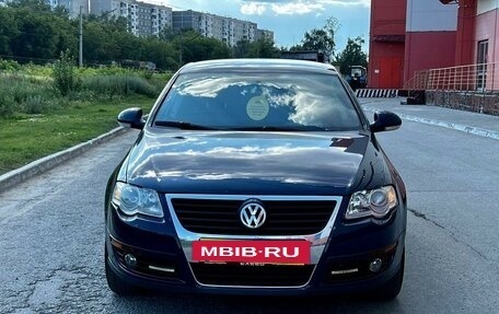 Volkswagen Passat B6, 2006 год, 699 000 рублей, 2 фотография