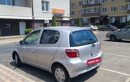 Toyota Vitz, 2001 год, 395 000 рублей, 2 фотография