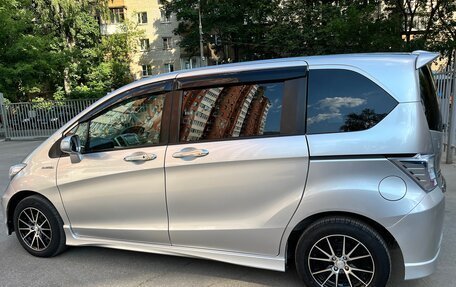 Honda Freed I, 2011 год, 1 400 000 рублей, 6 фотография