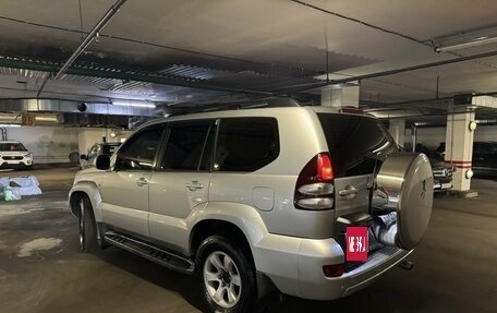 Toyota Land Cruiser Prado 120 рестайлинг, 2005 год, 1 630 000 рублей, 10 фотография