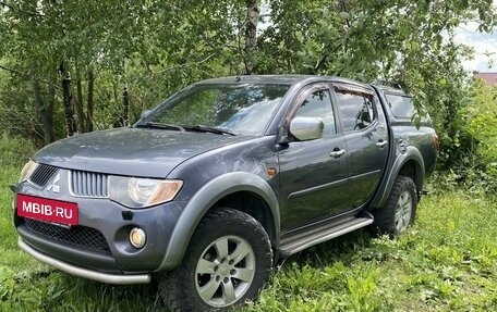 Mitsubishi L200 IV рестайлинг, 2008 год, 1 100 000 рублей, 2 фотография