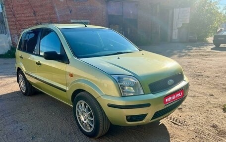 Ford Fusion I, 2004 год, 400 000 рублей, 1 фотография