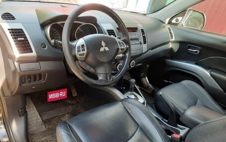 Mitsubishi Outlander III рестайлинг 3, 2008 год, 1 300 000 рублей, 6 фотография