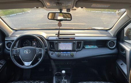 Toyota RAV4, 2018 год, 2 800 000 рублей, 25 фотография