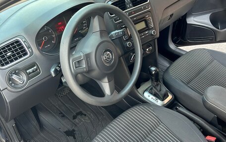 Volkswagen Polo VI (EU Market), 2011 год, 820 000 рублей, 21 фотография