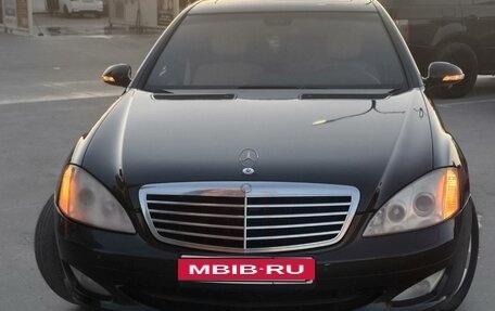 Mercedes-Benz S-Класс, 2006 год, 1 230 000 рублей, 1 фотография