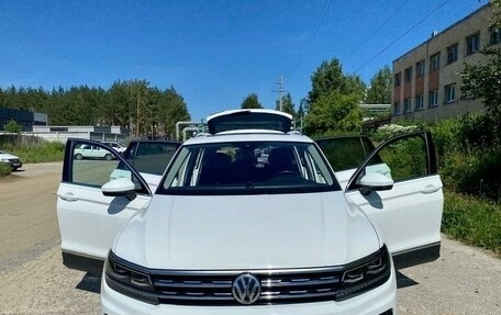 Volkswagen Tiguan II, 2018 год, 3 100 000 рублей, 12 фотография