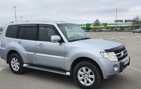 Mitsubishi Pajero IV, 2011 год, 1 980 000 рублей, 3 фотография